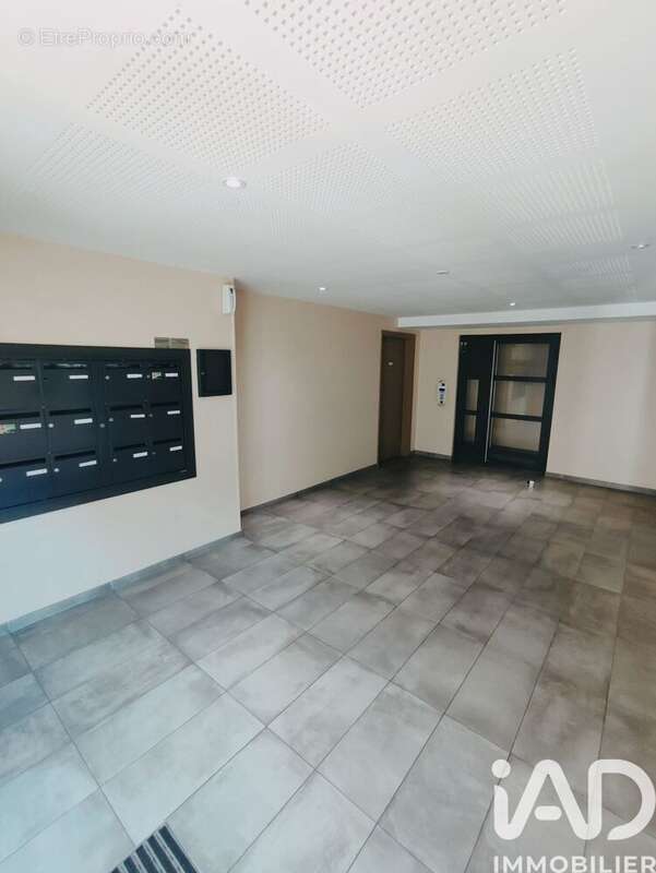 Photo 2 - Appartement à PIERREFITTE-SUR-SEINE