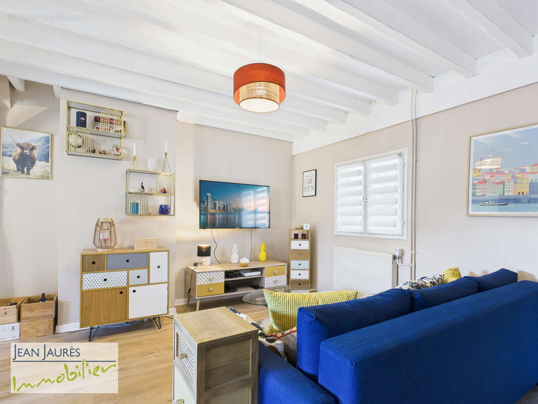 Maison à SAINTE-SAVINE