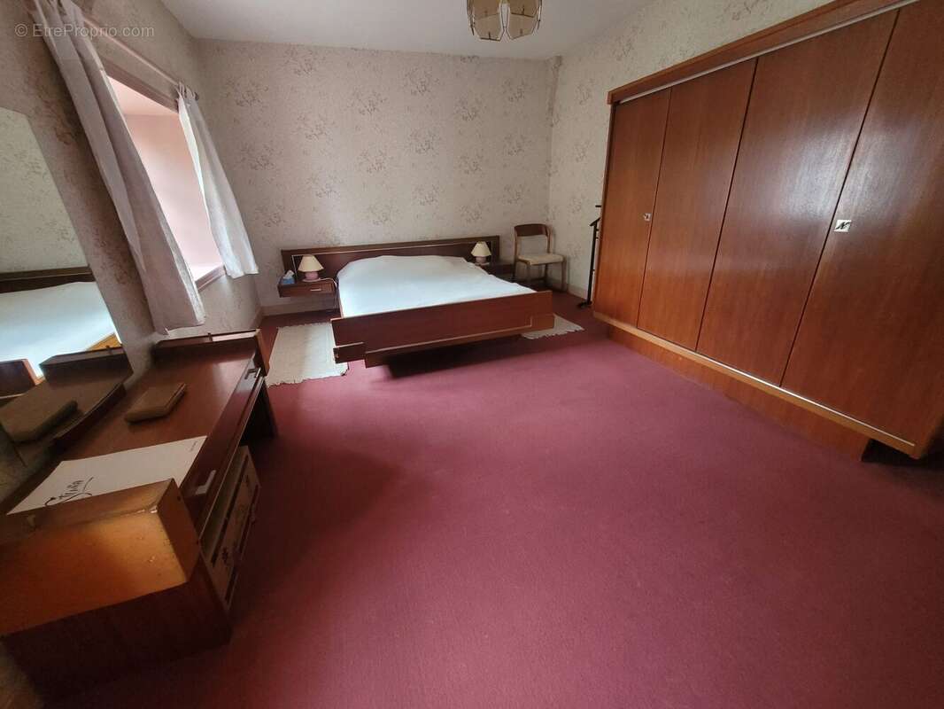 Maison à SAINT-JEAN-D&#039;ANGELY