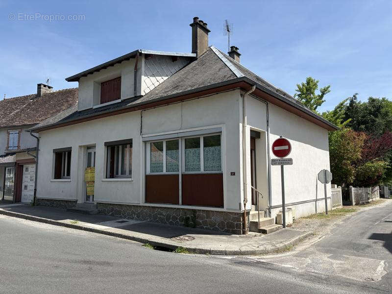 Maison à MEUZAC