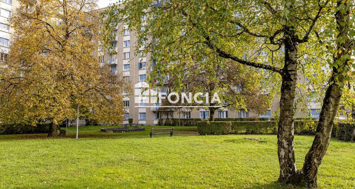 Appartement à SAINT-MARTIN-D&#039;HERES