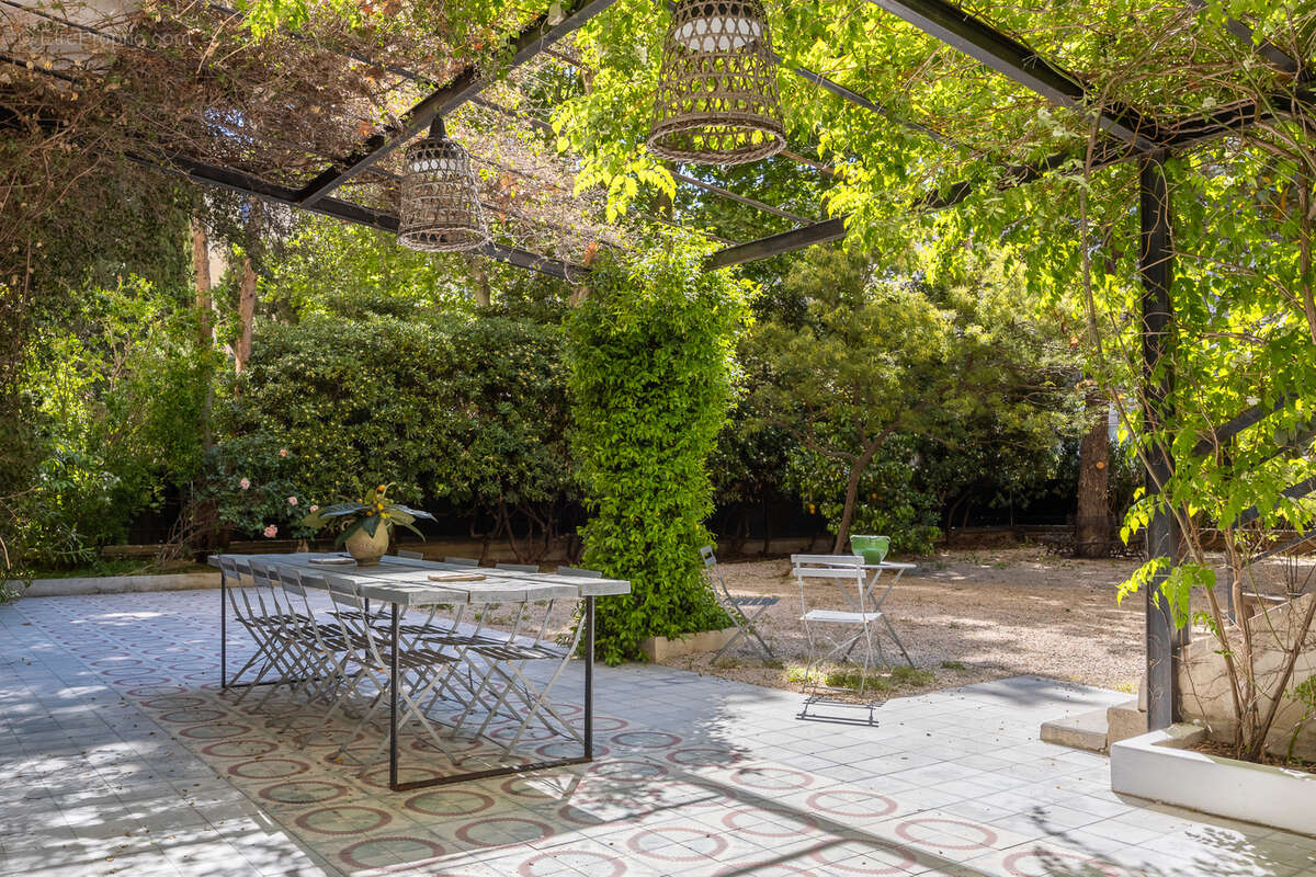 Appartement à MARSEILLE-8E