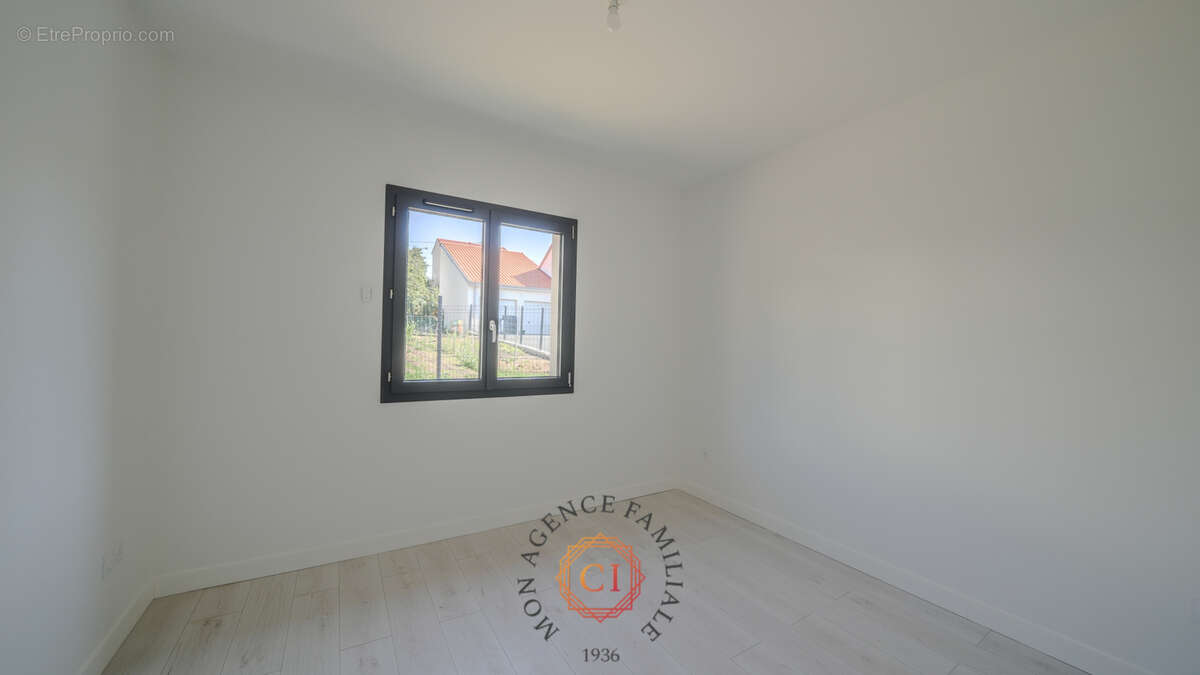 Maison 4 pièces de 105 m2 - photo 5
