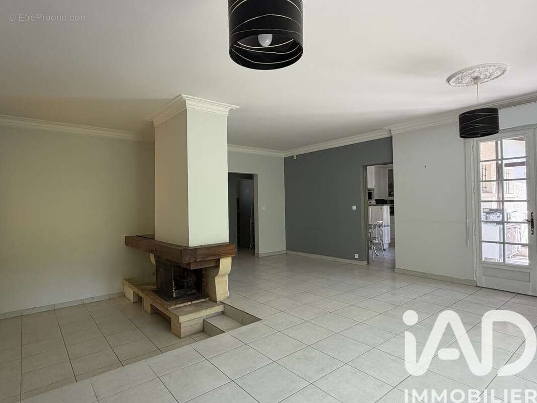 Maison 171 m² à Saint-Aubin-De-Medoc  - photo 6