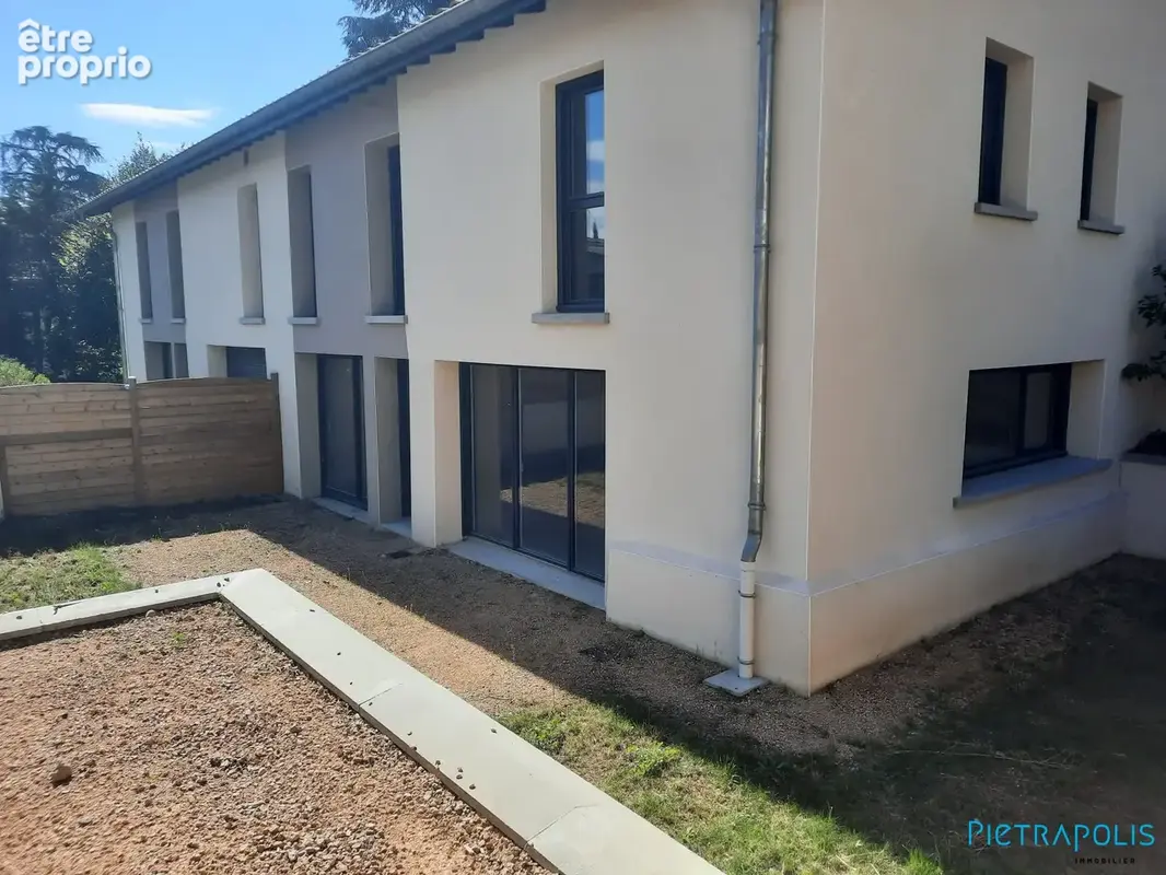 Maison 4 pièces 123 m² à vendre à Rillieux-La-Pape (69140) - photo 2