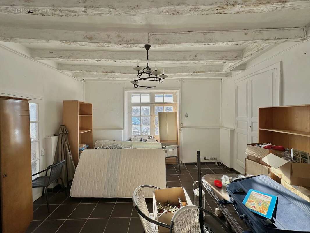 Charmante maison située en plein cœur du centre du village - photo 5