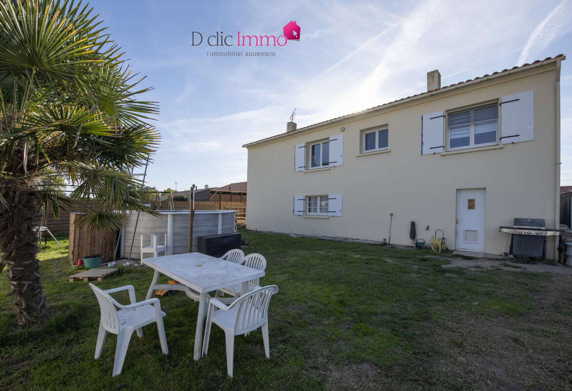 Maison à COMMEQUIERS