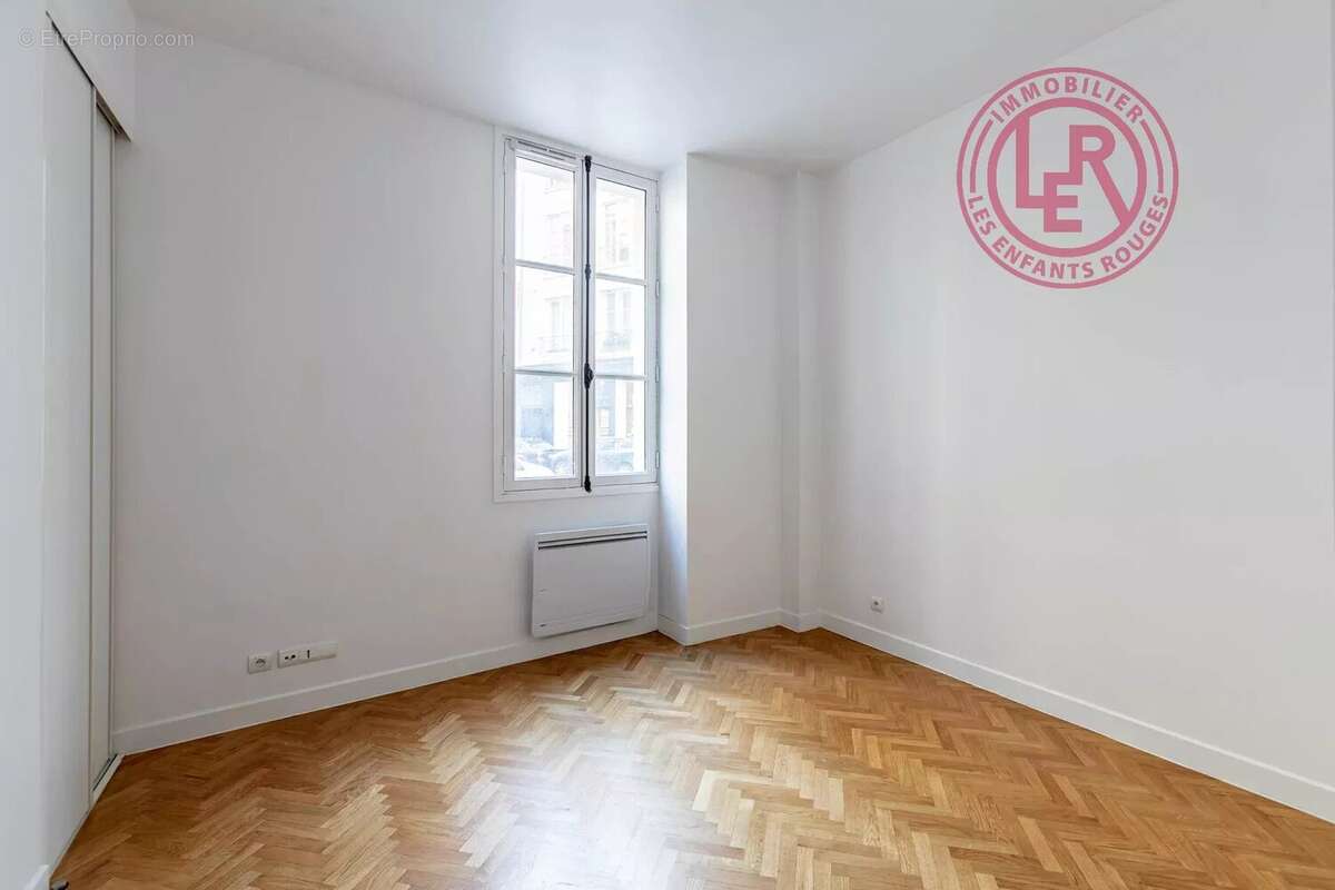 Appartement à PARIS-3E