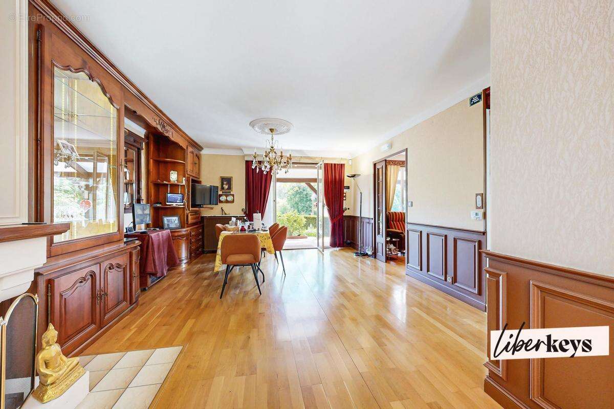 Maison à EZY-SUR-EURE