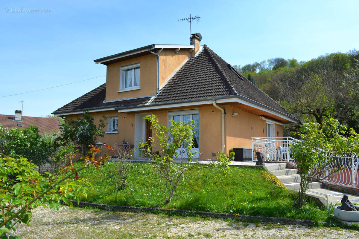 Maison à BOURGOIN-JALLIEU