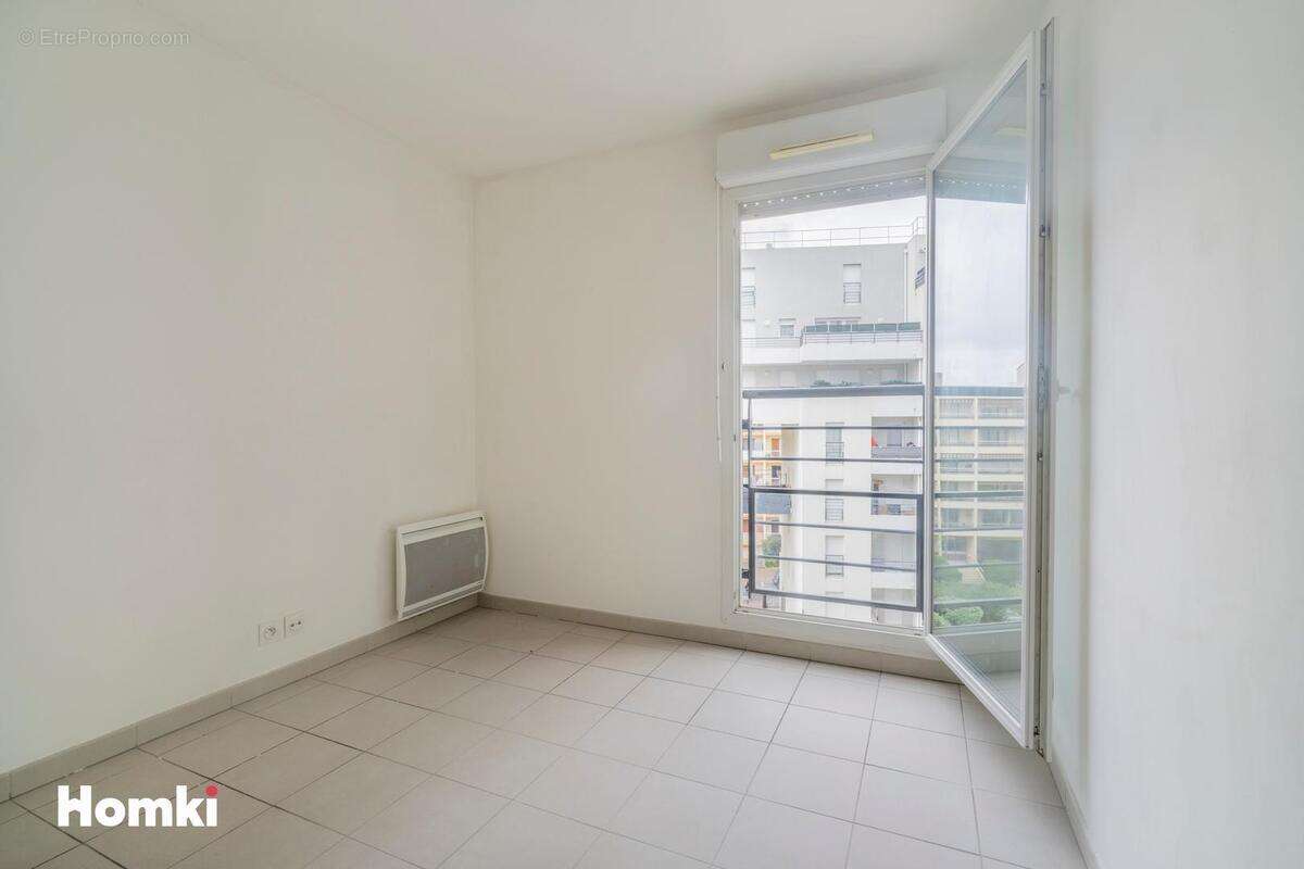 Appartement à MARSEILLE-3E
