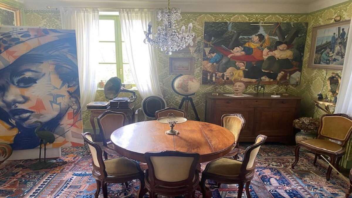 Maison à ROCHEFORT-EN-TERRE