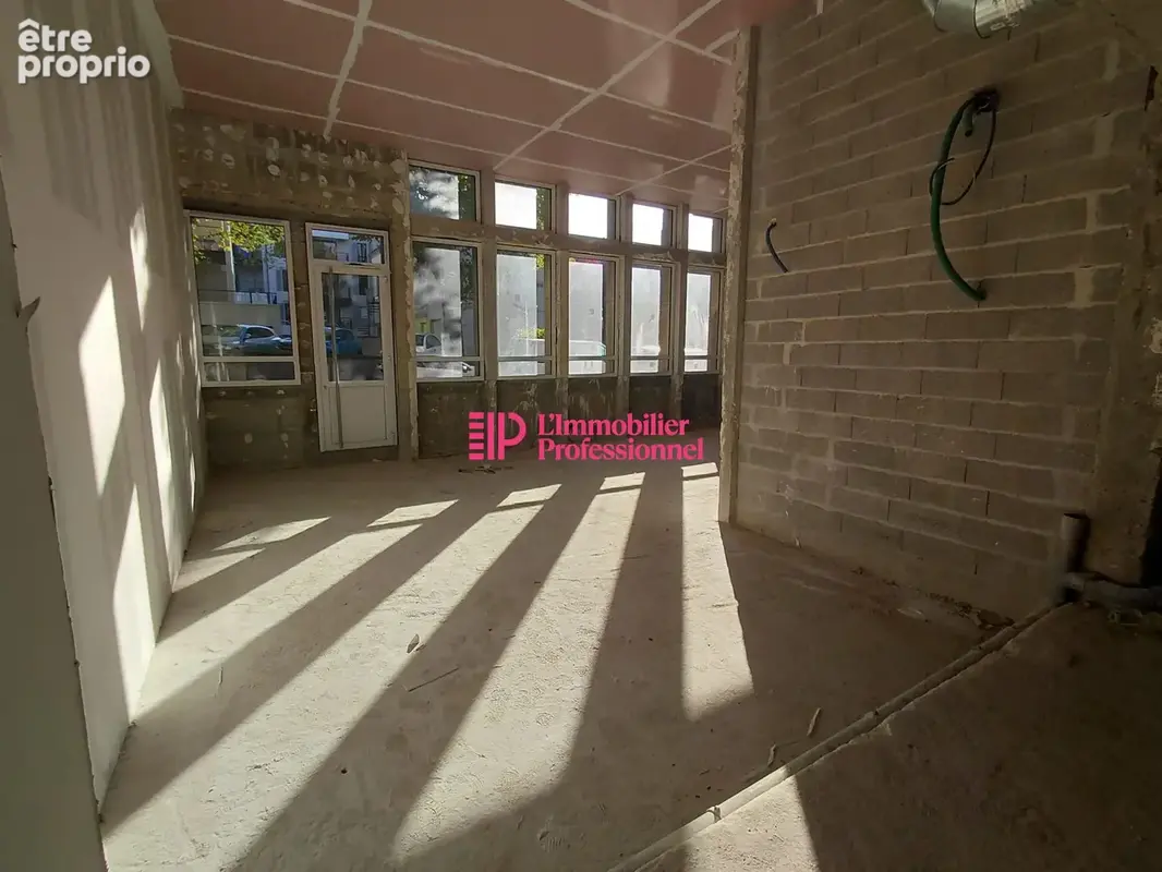 Commerce 102 m² à vendre à Quimper (29000) - photo 6