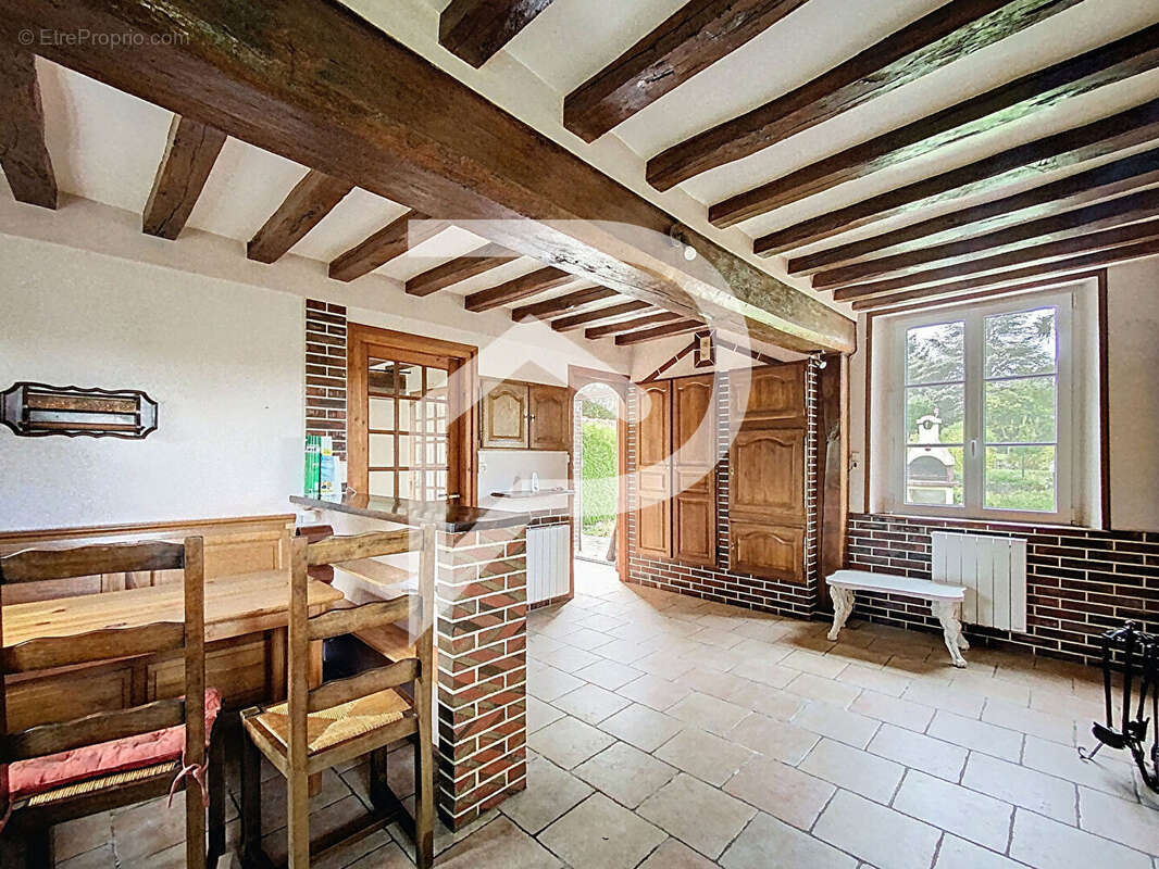 Maison à LE MESNIL-THOMAS