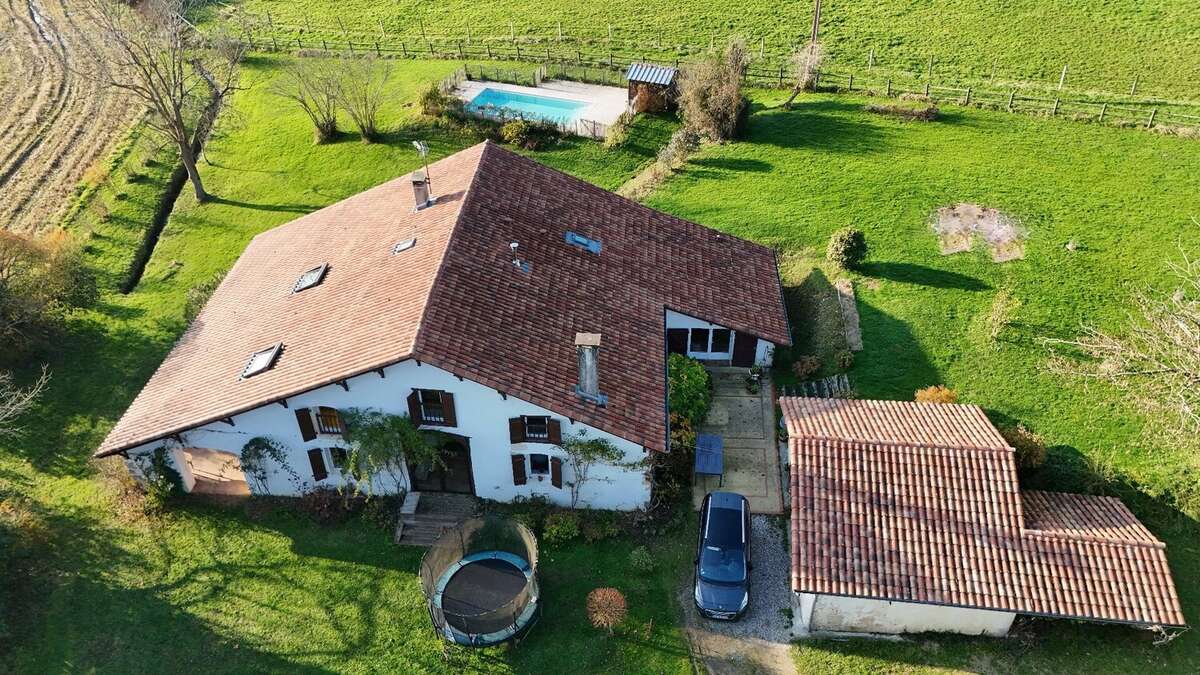 Maison à PEYREHORADE