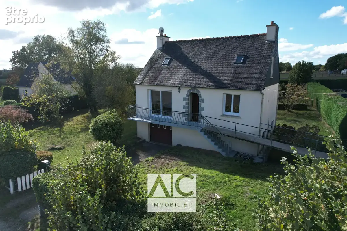 Maison 4 pièces, 90m2, PLOUNÉVEZ-QUINTIN (22110) - photo 1