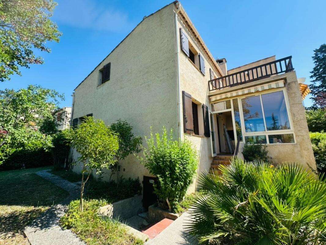 A vendre, Manosque, Maison Familiale 6 Chambres – 159 m²  Calme, Vue Dégagée & Fort Potentiel - photo 21