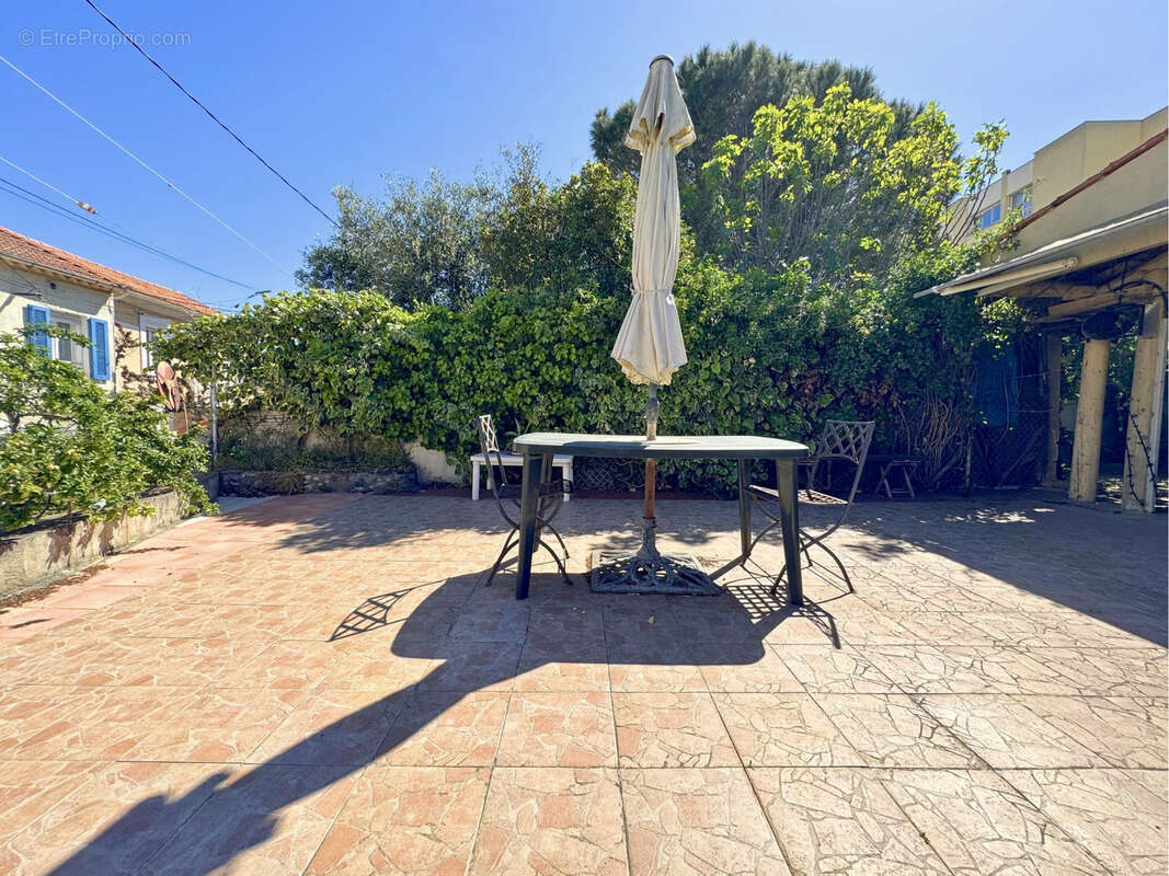 Maison à SIX-FOURS-LES-PLAGES