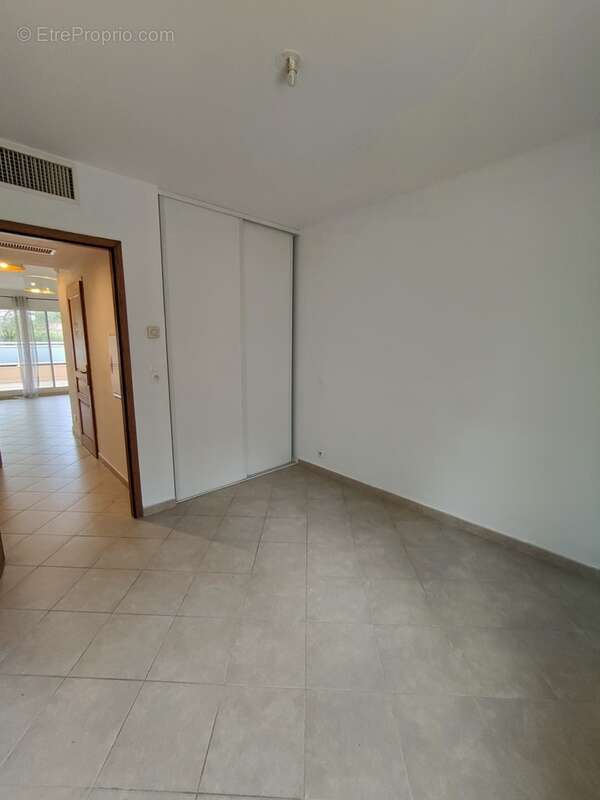 Appartement type 2 proche centre Ile Rousse - photo 5