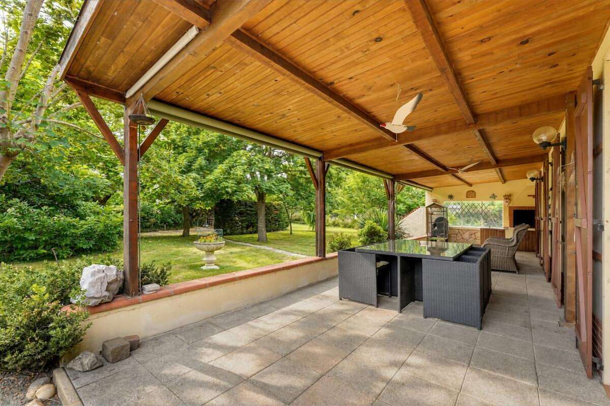 Maison plain-pied avec dépendances et parc arboré – Villemur/Villaudric - photo 2