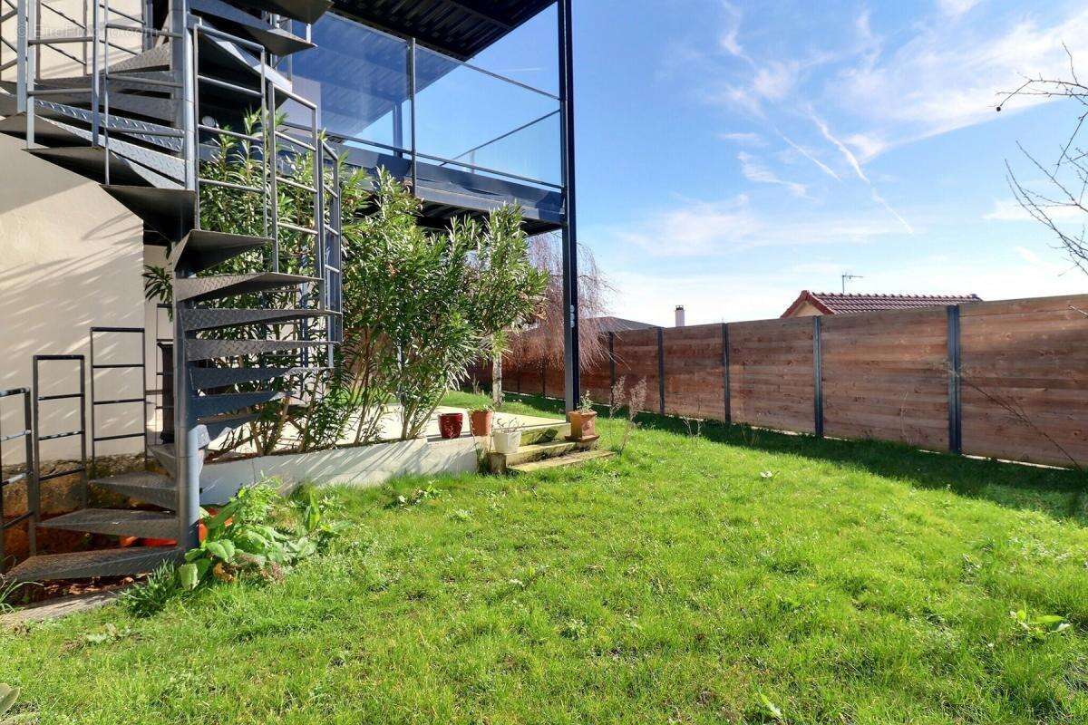 Maison à LE PLESSIS-ROBINSON