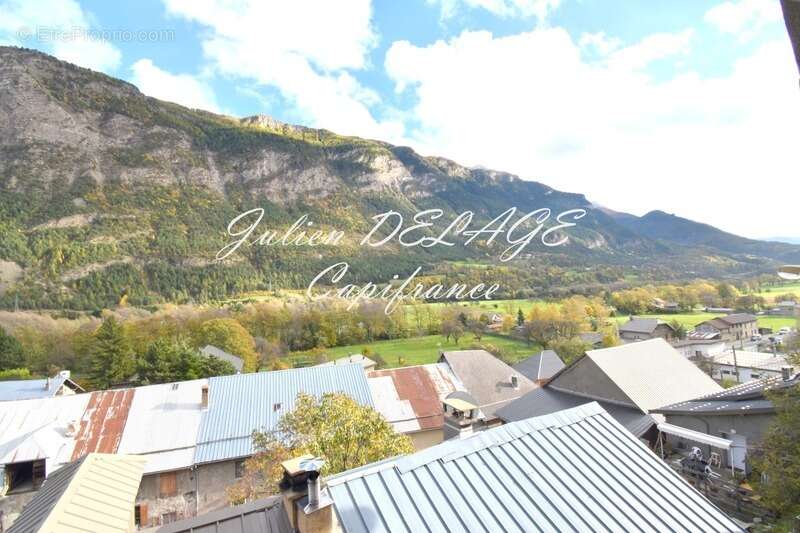 Appartement à SAINT-CLEMENT-SUR-DURANCE