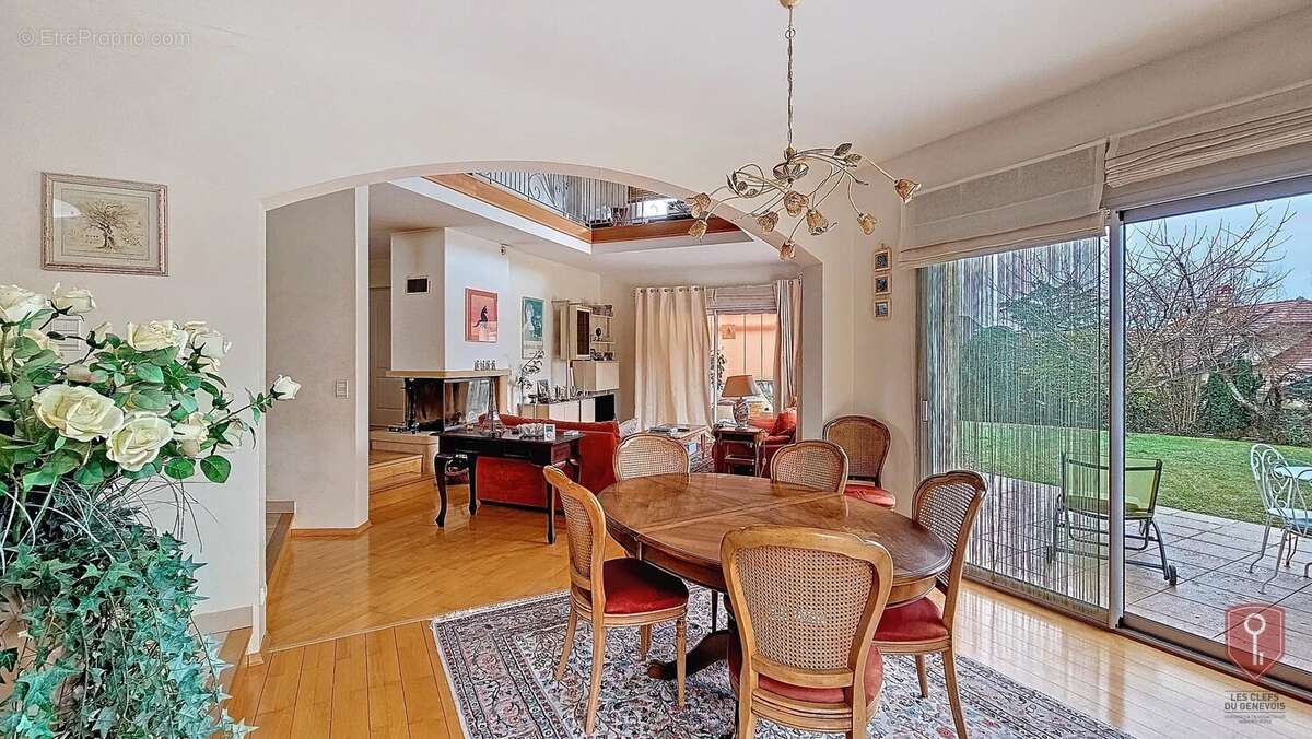 Maison à CERNEX
