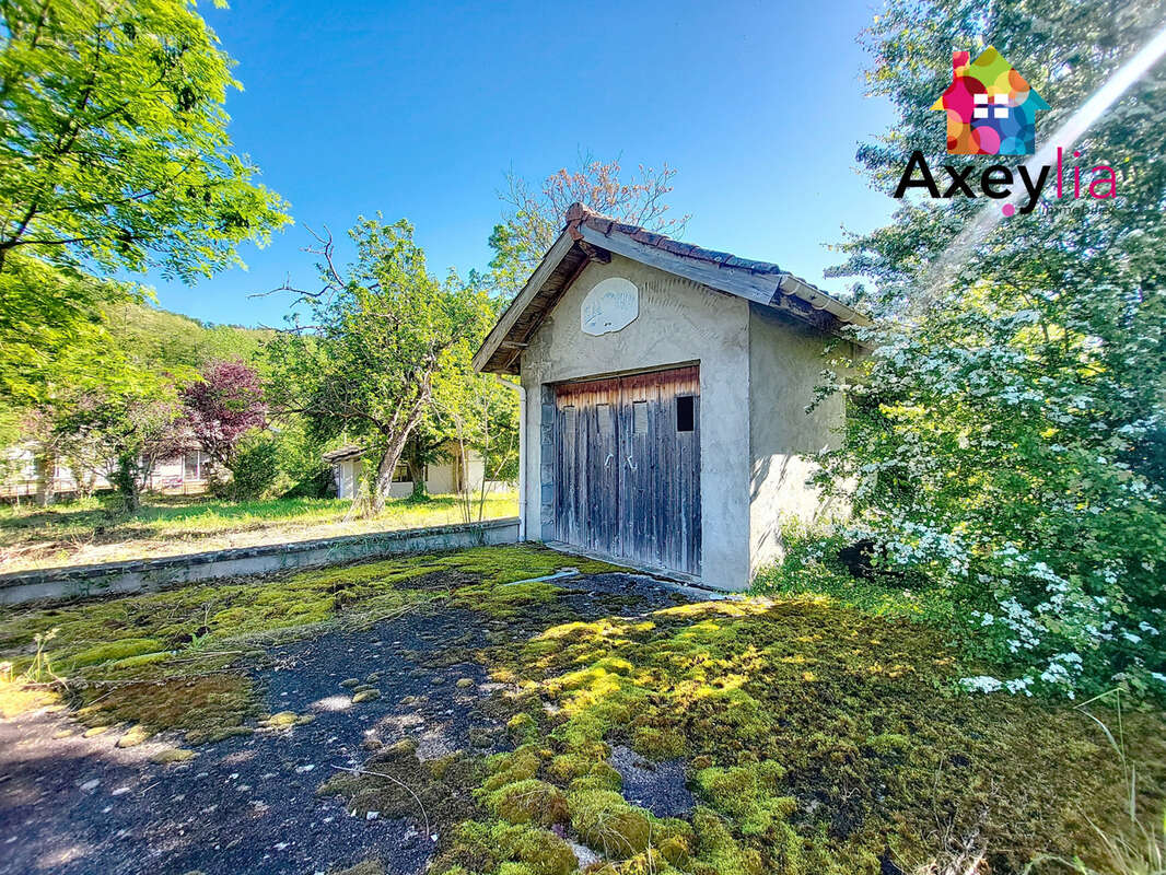 A vendre - mars - maison a renover avec terrain - photo 3