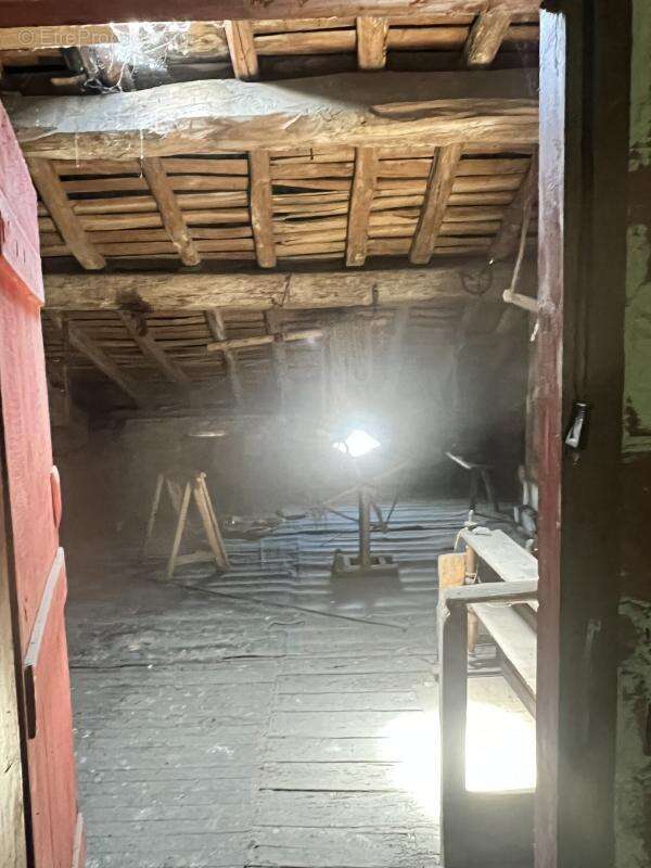 Maison à BRUGUIERES