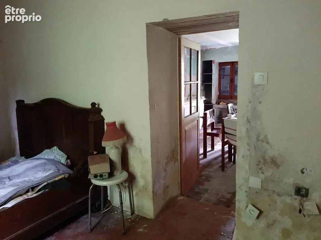 Charmante maison mitoyenne a rénover. gueugnon (71) - photo 8