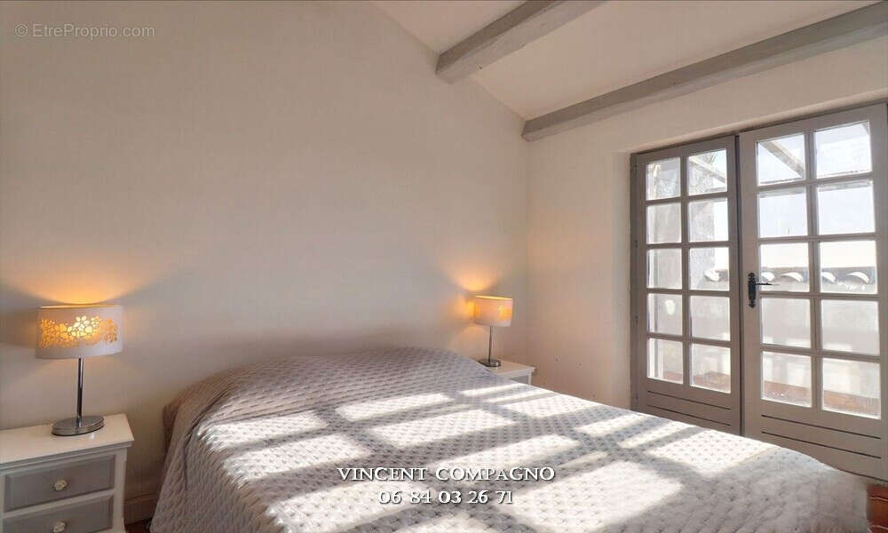 Maison à ESPARRON-DE-VERDON