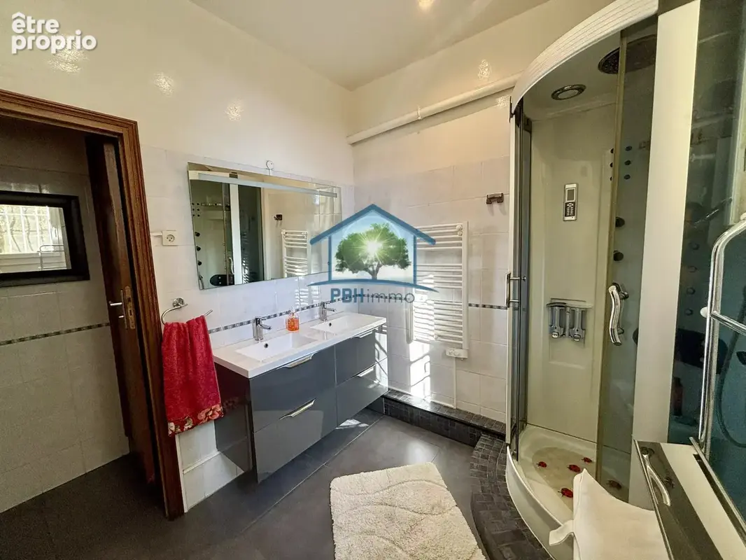 T2 55 m² avec terrasse et parking privatif - photo 11