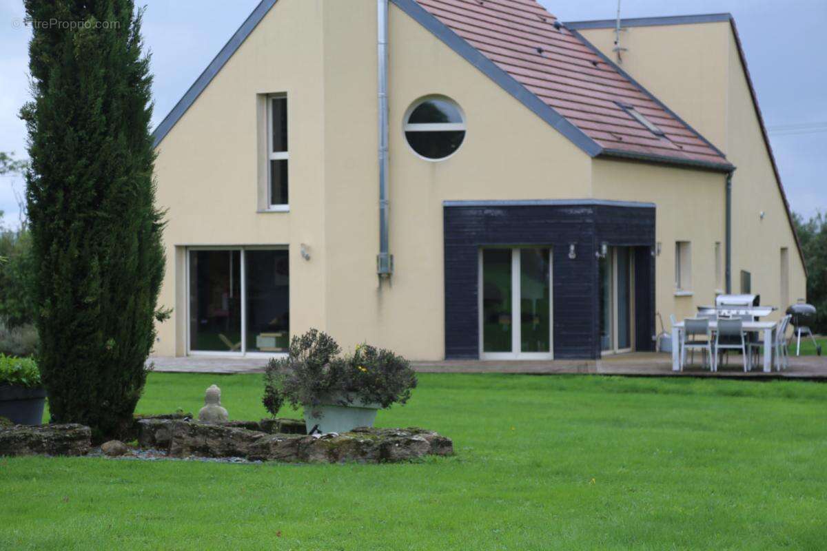 Maison à ARNAY-LE-DUC