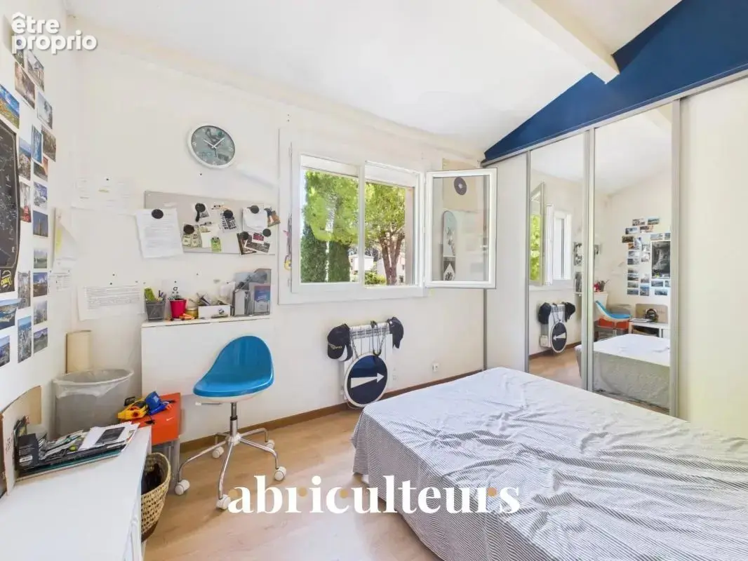 Maison familiale avec dépendance de 192 m² en vente à Bouc-Bel-Air(13320) - photo 15