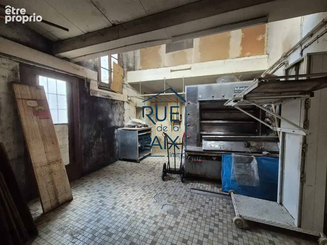 Appartement 300 m² à vendre à Loudun (86200) - photo 2