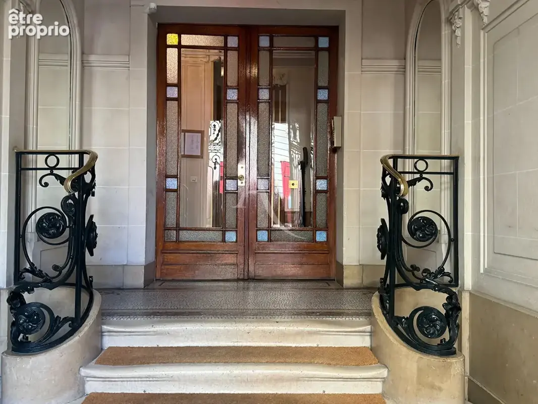 Appartement à PARIS-7E