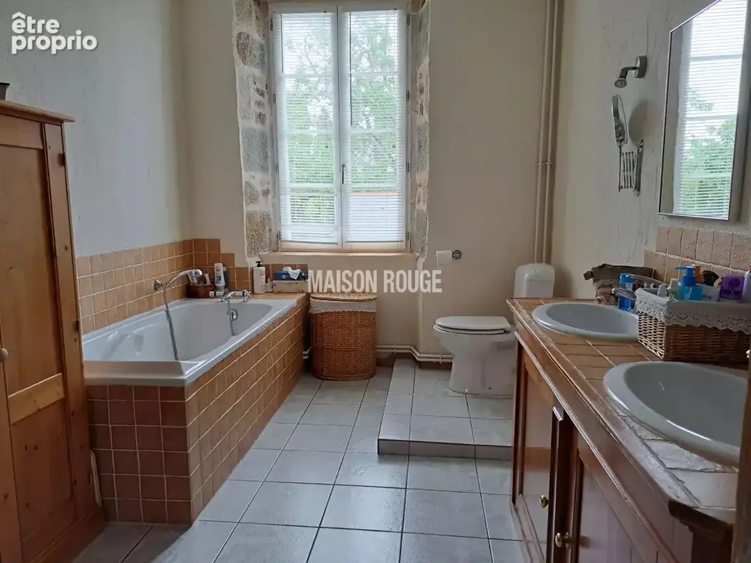 Maison La Baussaine 12 pièces - 8 chambres - centre ville - photo 12