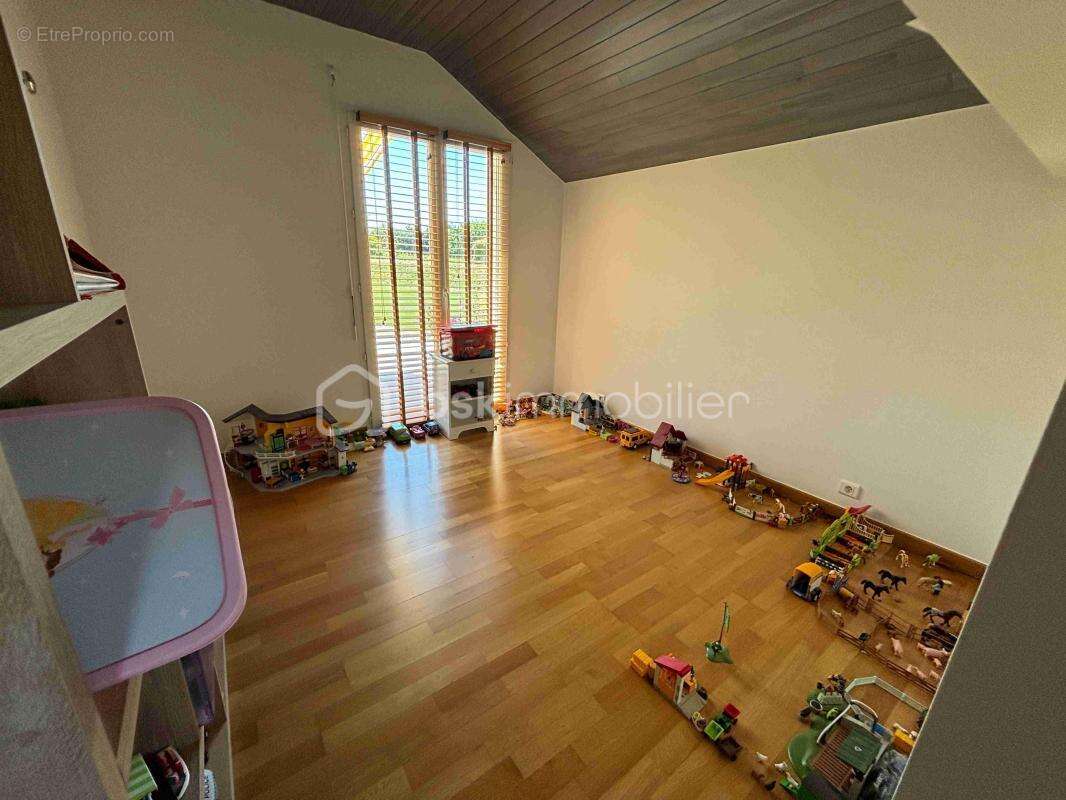 Idéal grande famille, maison de 169 m² au calme - photo 8