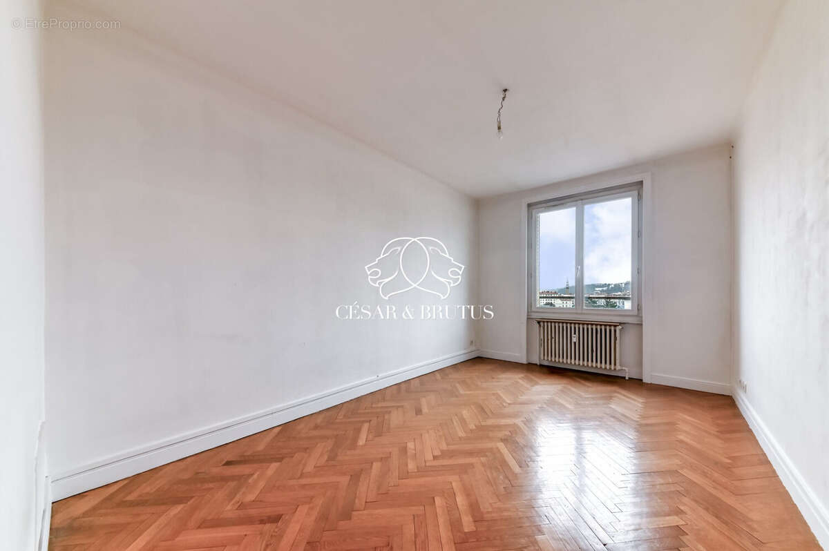 Appartement à LYON-9E