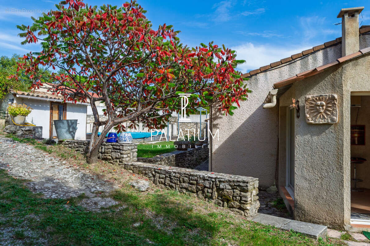 Maison à FORCALQUIER