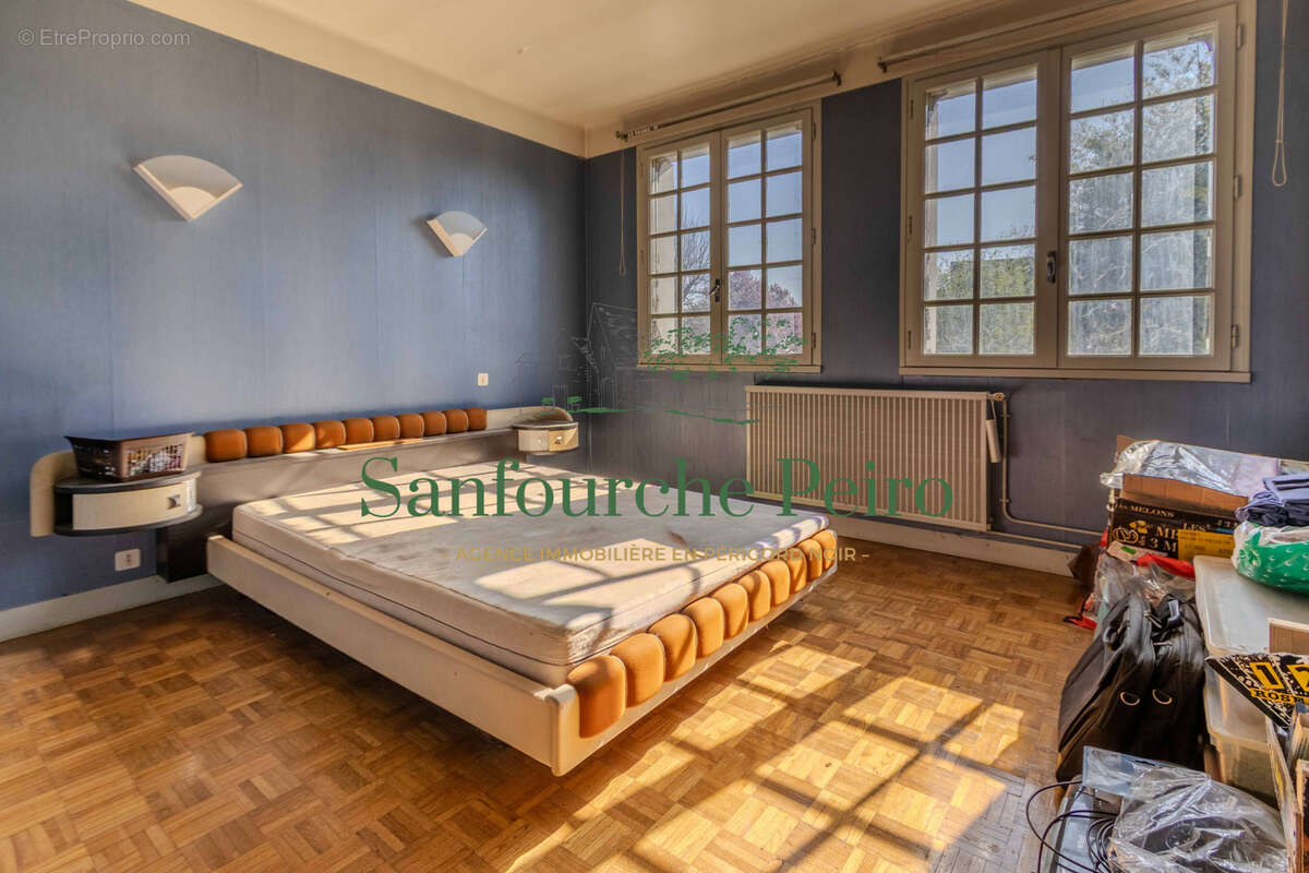 Maison à SAINT-JULIEN-DE-LAMPON
