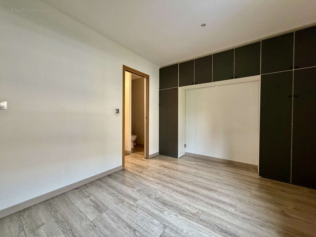 Appartement à LA VALETTE-DU-VAR