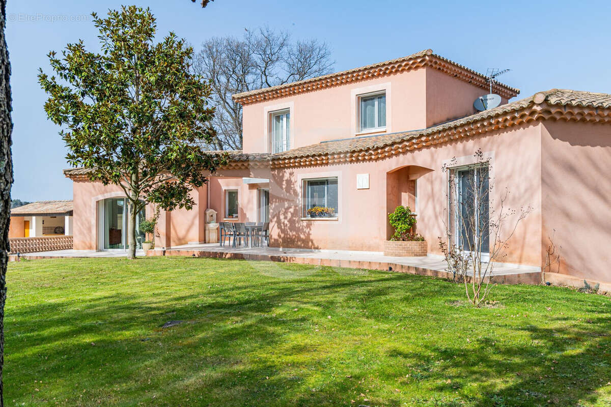 Maison à BOUCHET