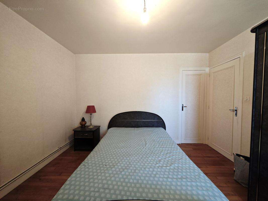 Maison en bourg de serent - photo 7