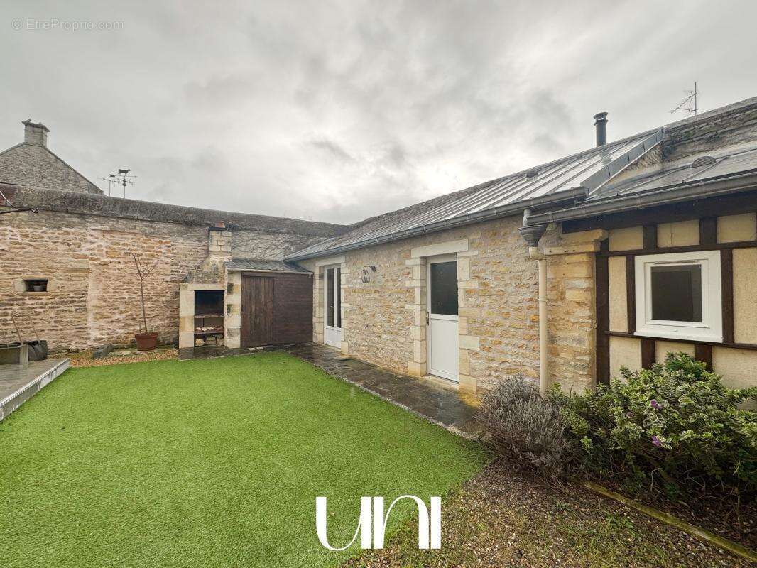 Maison à LUC-SUR-MER