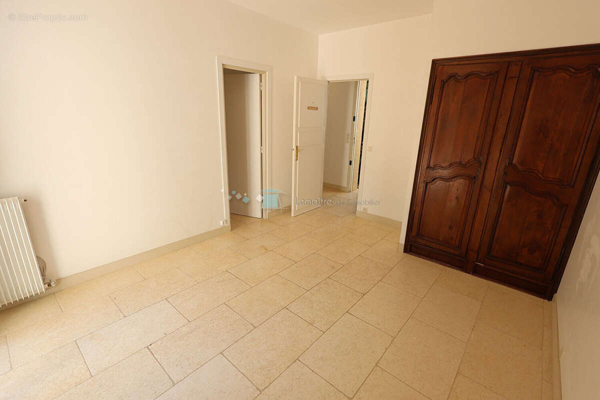 Maison à SAINT-CEZAIRE-SUR-SIAGNE