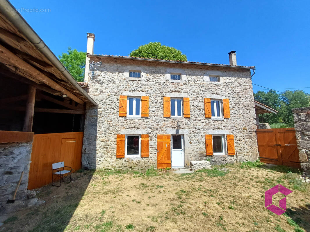 Maison à ALLEGRE