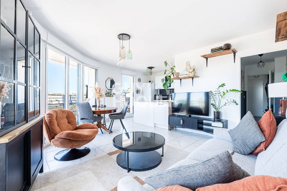 Appartement à COLOMBES