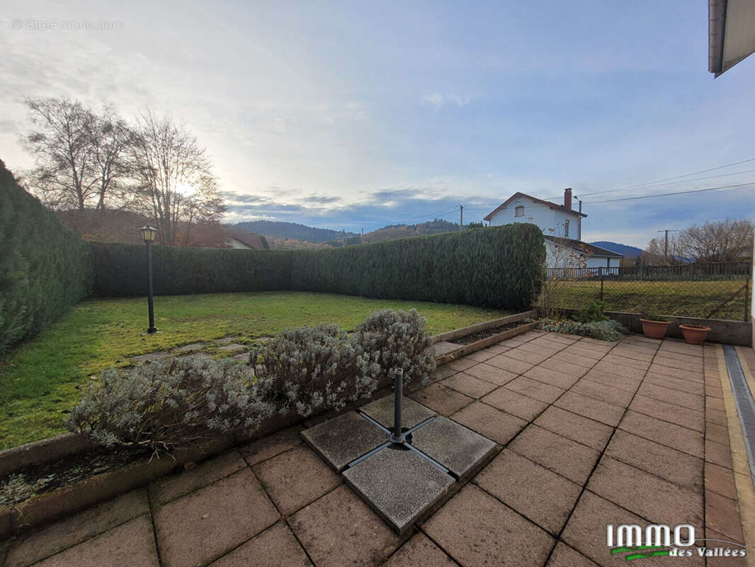 Maison à LE THILLOT