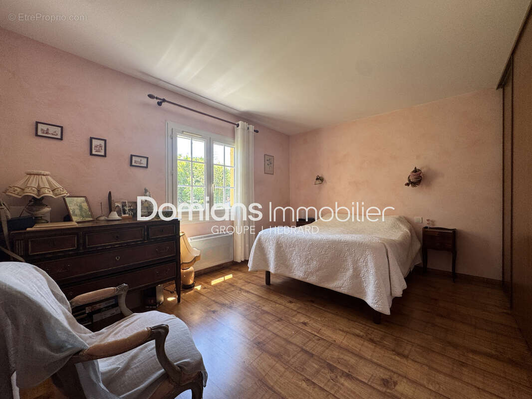 Maison à VILLEMOLAQUE